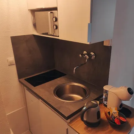 Apartment Cosy - 5 Minute Walk To Beach *